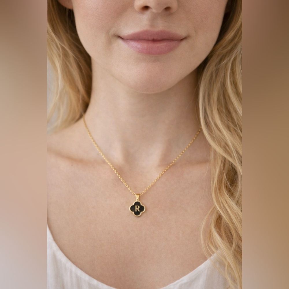NEW Womens Stainless Steel Goldtone Black Clover Initial R Necklace 17.5"